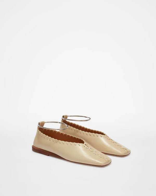 Best Shoes for Tall Brides