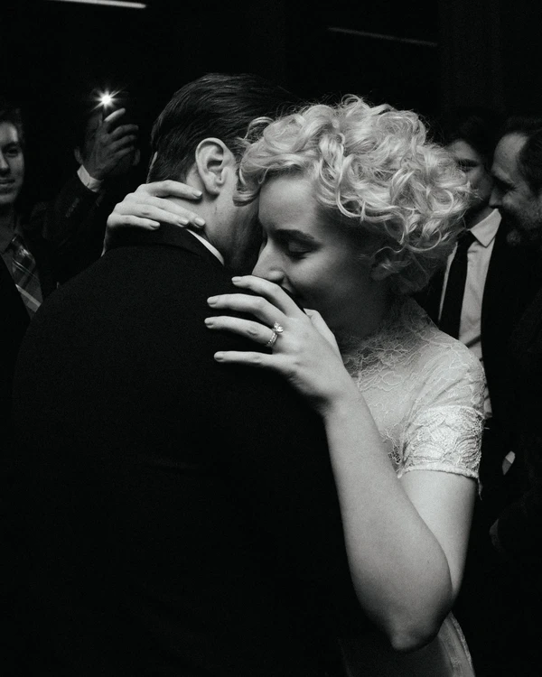 How "Inventing Anna" Star Got Married