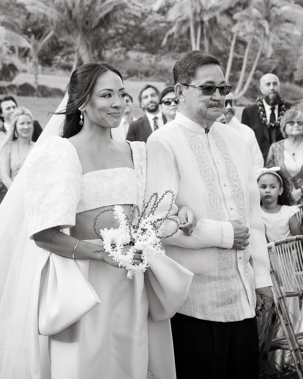 A Bold & Artfully Designed Wedding on the Lush Tropical Shores of Oahu, Hawaii