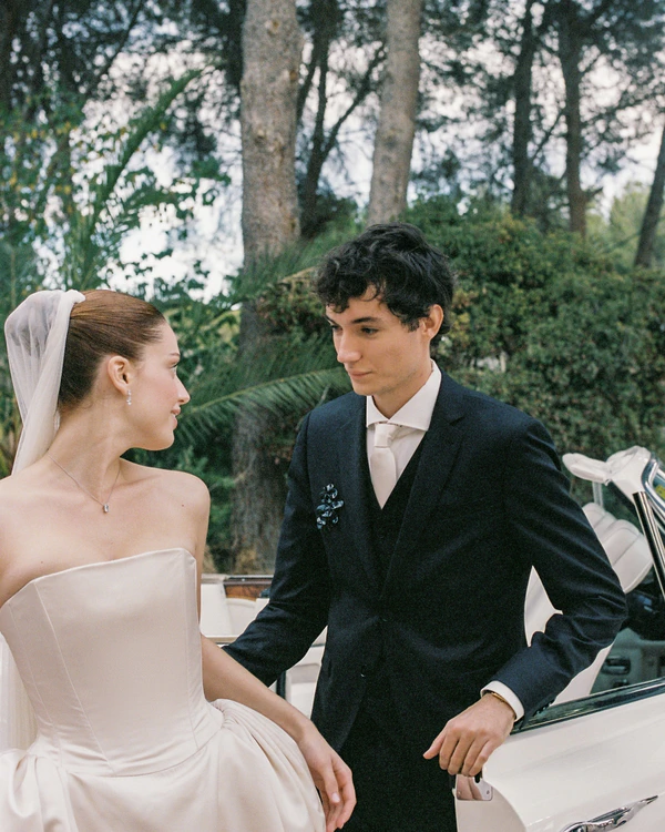 A Designer's Garden Wedding in the Heart of Valencia