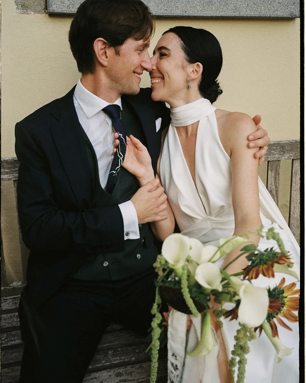 A Golden Wedding at a Storybook Castle Just Outside Venice, Italy — photo 1
