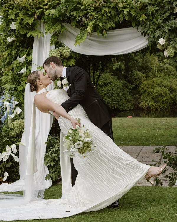 A Romantic Wedding at a Timeless English Countryside Estate
