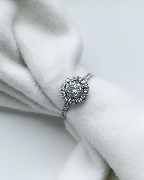 A Guide to the Chicest Engagement Ring Styles & Cuts