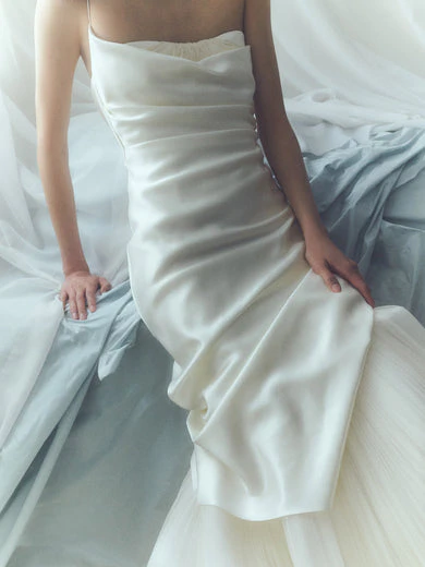 Best Wedding Dress Styles for Hourglass Body