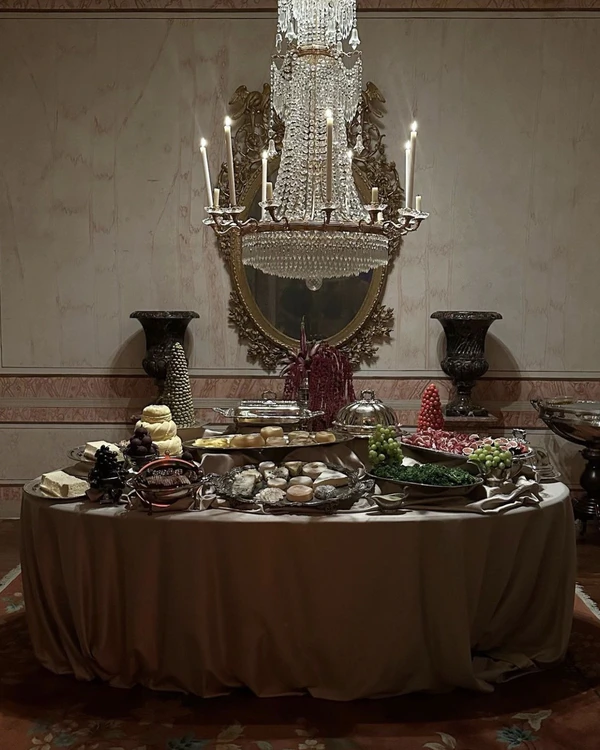 Trend: Modern Grazing Tables