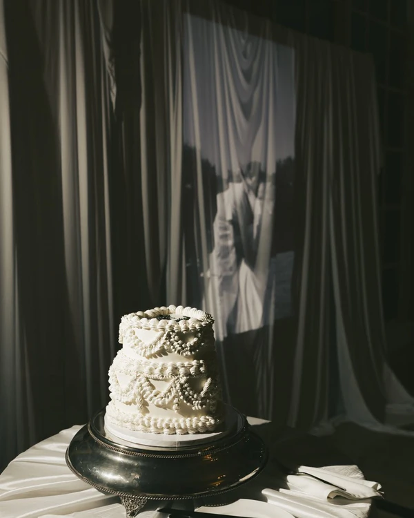 Photography: <a href="https://www.instagram.com/p/DTLFaGRDW_s/?img_index=1">The Lumiere Collective</a>