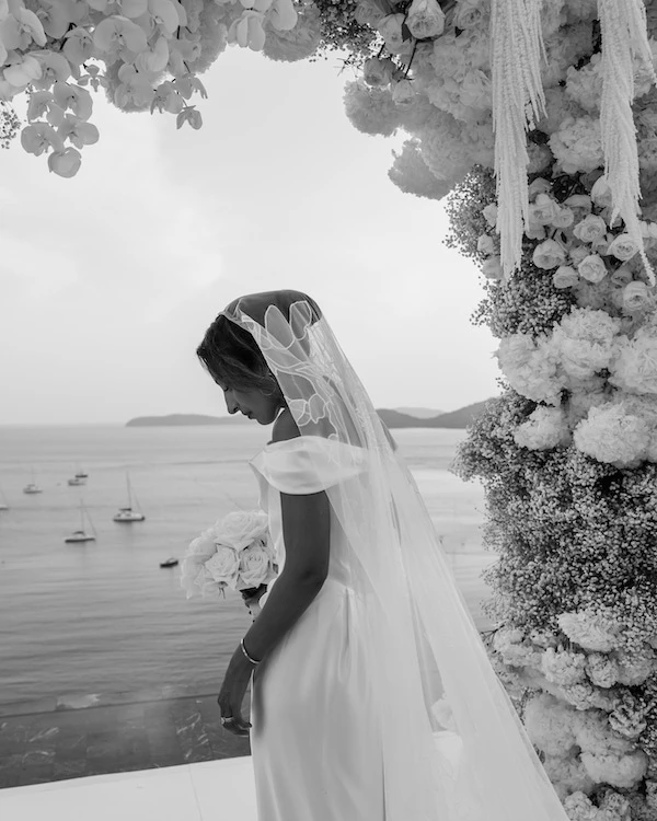 A Dreamy Seaside Wedding in Thailand — photo 2