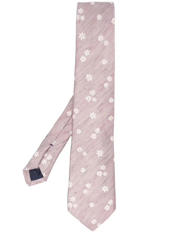 Ties for Grooms: 12 Stylish Options to Complement the Look
