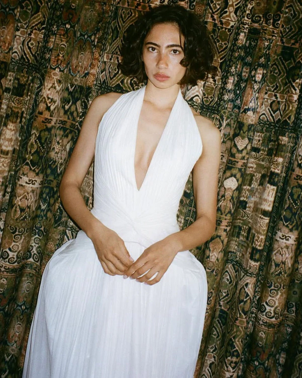 Wedding Dress Fittings 101: Everything Brides Need to Know Before the Big Day