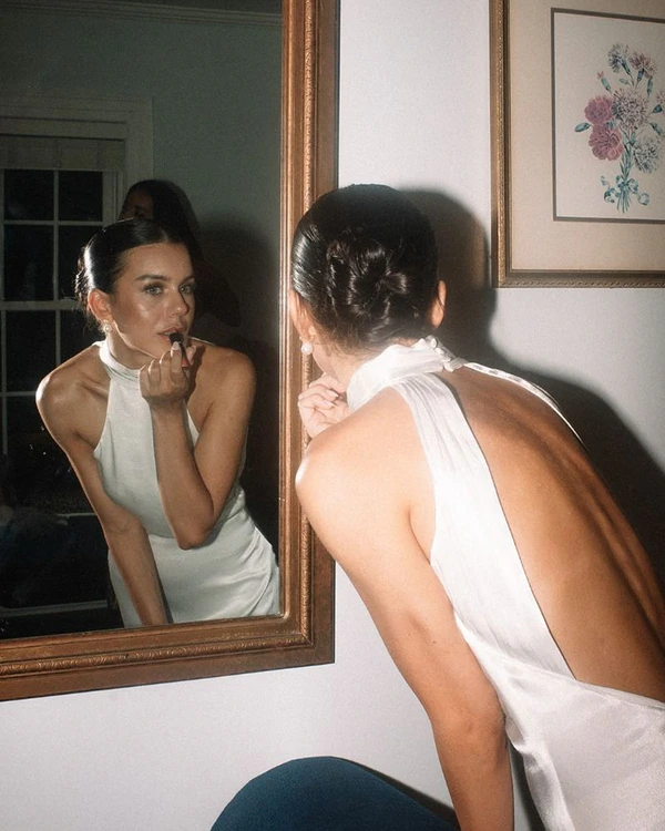 45 Must-Save Getting Ready Wedding Photos That Capture the Magic