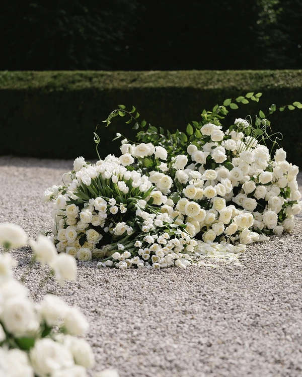 A Vintage-Infused Verona Wedding Dripping With Roses, Silk & Italian Romance