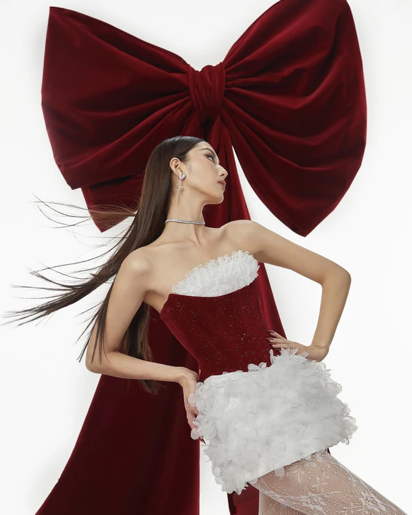 Bows Everywhere: 2024 Trend Insight