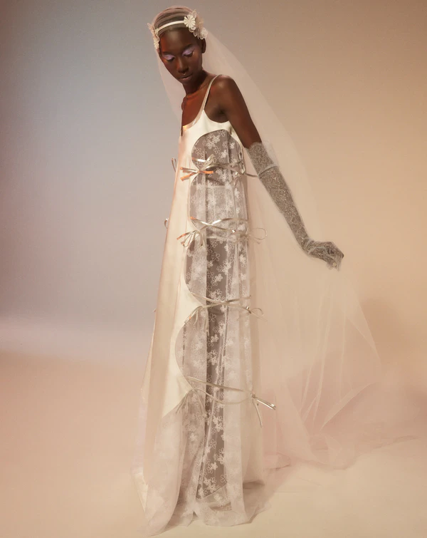 The Chicest Trends from the Spring '25 Bridal Collections