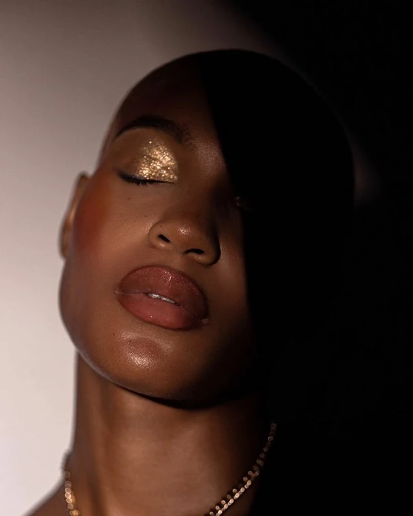 7 Iconic Nude Lipstics for a Bridal Look