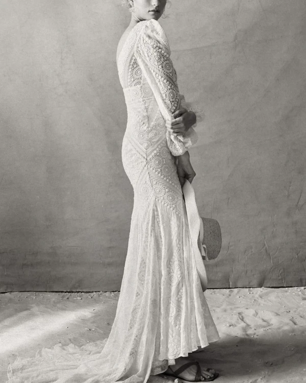 Perfect Lace Bridal Gowns
