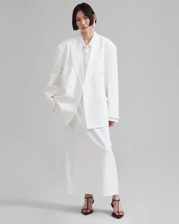 14 Wedding Suit Ideas for Modern Brides