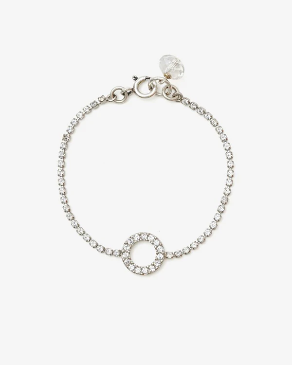 Stunning Bracelets to Complement a Bride's Look