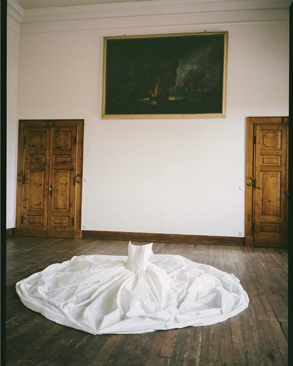 A Vintage-Infused Verona Wedding Dripping With Roses, Silk & Italian Romance