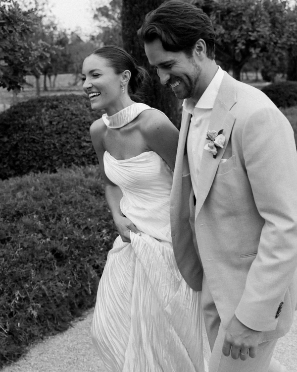 The Art of Capturing Editorial Wedding Photos That Still Feel Emotional — photo 2