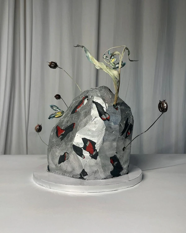 Silver Wedding Cake & Dessert Ideas