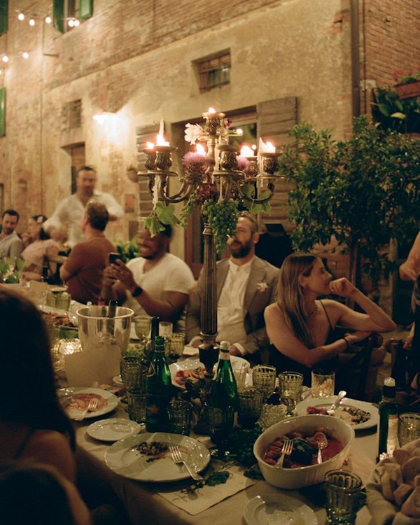 A Joyful Celebration in the Golden Rolling Hills of Tuscany