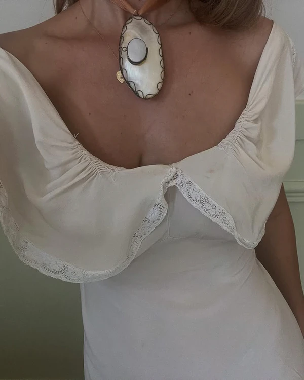 <a href="https://www.instagram.com/p/DOOdgtqDBn9/?img_index=1">Kanelle Vintage</a>