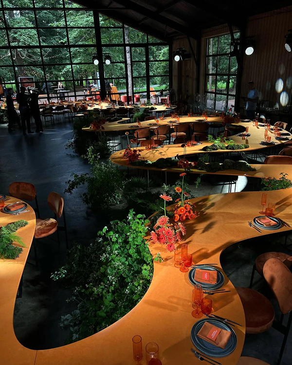 50 Bold & Breathtaking Maximalist Wedding Décor Ideas