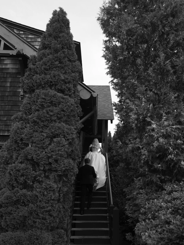 <a href="https://www.instagram.com/p/Db3-GJLGS7C/?img_index=1">Acquired Style</a>, Photography: <a href="https://www.instagram.com/lauragordon/?hl=en">Laura Gordon</a>