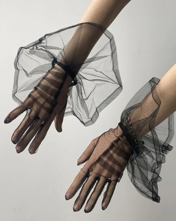 16 Wedding Gloves for Your Flawless Look