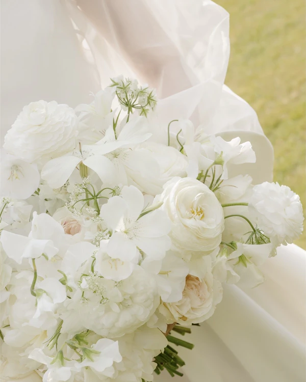 Real Wedding: Imogen & James