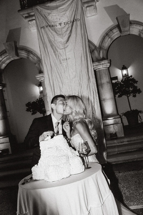 A Dreamlike Siren-Inspired Wedding With Oceanic Details in California
