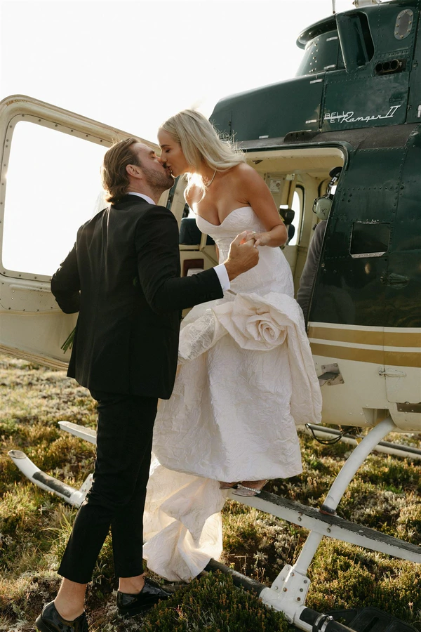 Micro-Wedding in the Middle of Nowhere