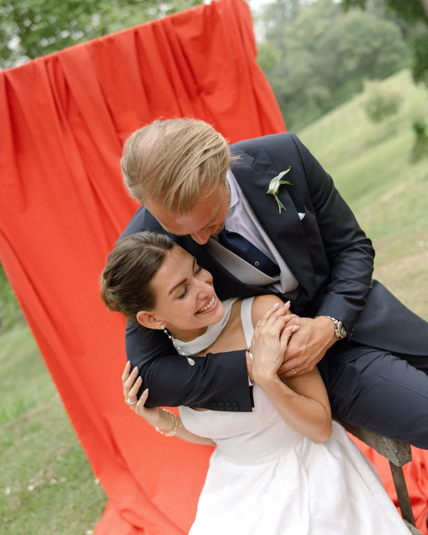 The Luxury of Simplicity: How to Achieve Timeless Wedding Photography