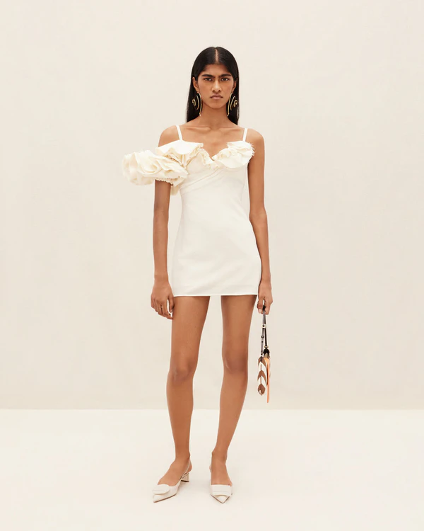 12 Stunning Mini Dresses for Your Big Day