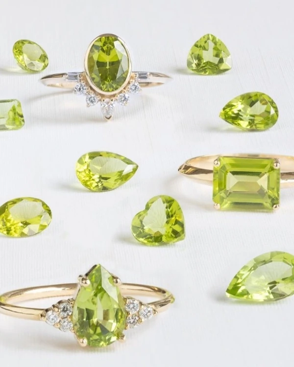 Color Your Love: The Ultimate Guide to Engagement Ring Gemstones