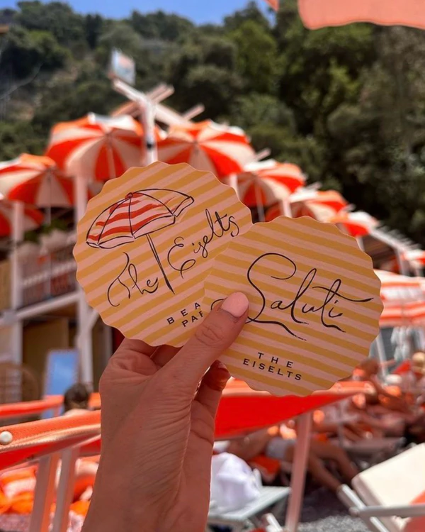 30 Creative Place Card Ideas for Summer Weddings & Events