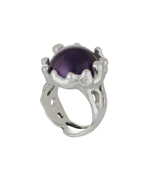 Accessory Inspiration for Your 2024 New Year's Eve Look