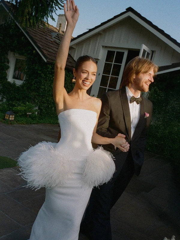 Photography: <a href="https://www.instagram.com/p/Dc4QUQWgQYt/?hl=en&amp;img_index=1">Norman &amp; Blake</a>