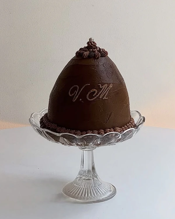 40 Irresistible Chocolate Brown Wedding Cakes & Desserts