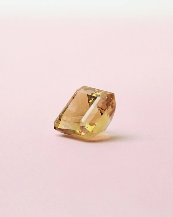 A Complete Guide to Yellow Diamond Engagement Rings