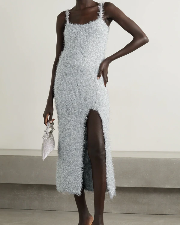 10 Stunning Silver Wedding Dresses