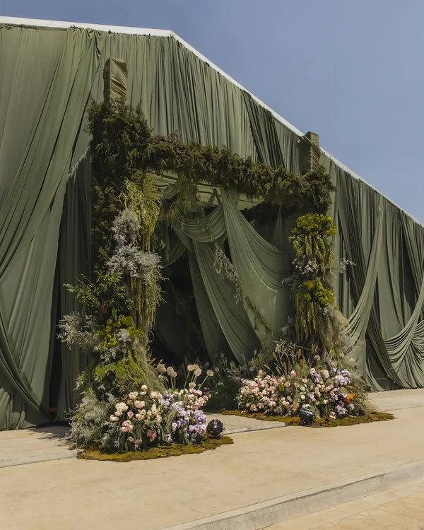 Newly Engaged? Here's Your First 3-Month Wedding Action Plan
