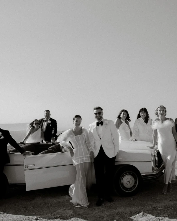 How to Achieve Stunning Wedding Group Photos Without Wasting Cocktail Hour