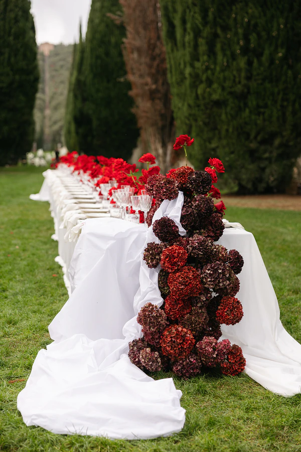 A Romantic Black-Tie Wedding Weekend at Villa Cetinale in Tuscany