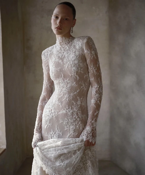 <a href="https://www.instagram.com/noyeliyahu.bridal/">Noy Eliyahu</a> from <a href="https://www.instagram.com/spherebridalgallery/?hl=en">Sphere Bridal Gallery</a>