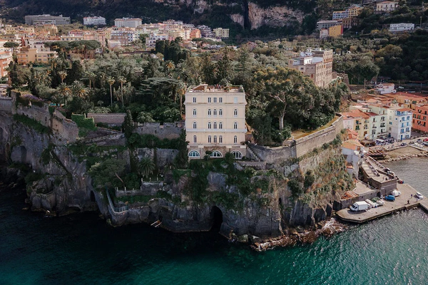 Intimate Spring Wedding at Villa Astor