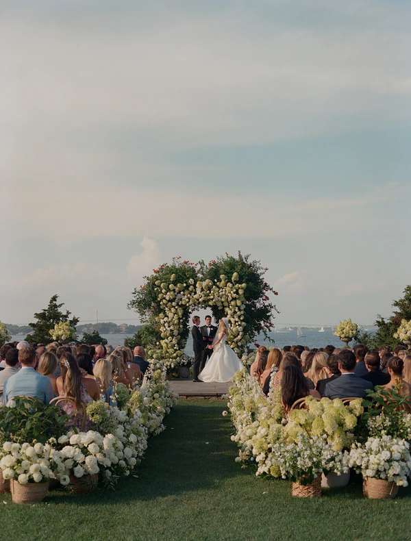 Acquired Style’s Brigette Pheloung Marries Mitch McHale at a Romantic Newport Wedding — photo 2