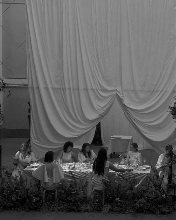 Trend: Wedding Drapery