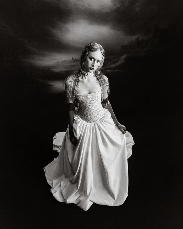 30 Chic Bridal Dresses Perfect for an Italian Wedding