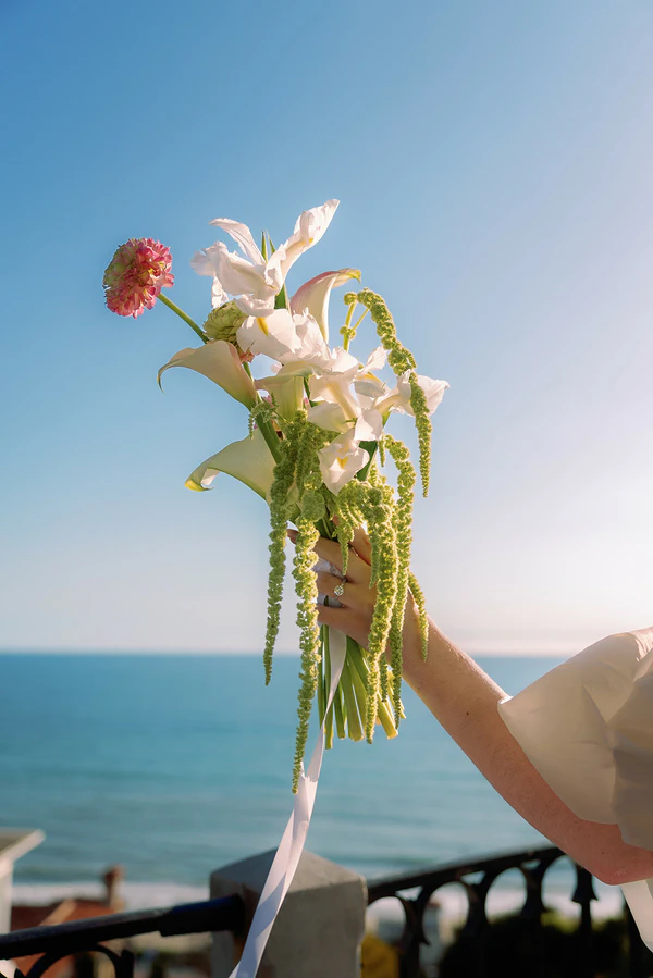 An Oceanic Elopement